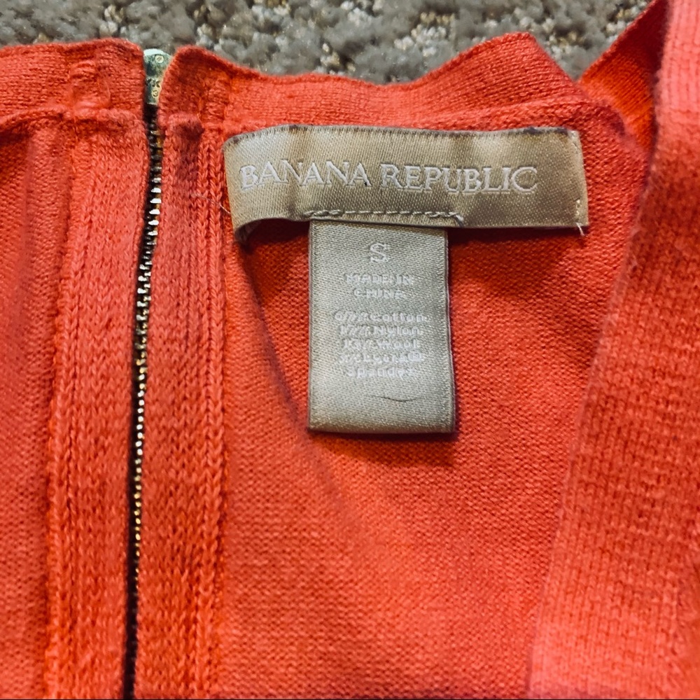 Banana Republic Sweater - Picture 2 of 4